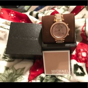 Michael Kors rose gold/blush watch